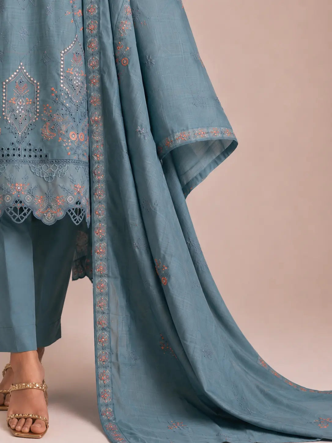 3 Piece - Embroidered Lawn Suit