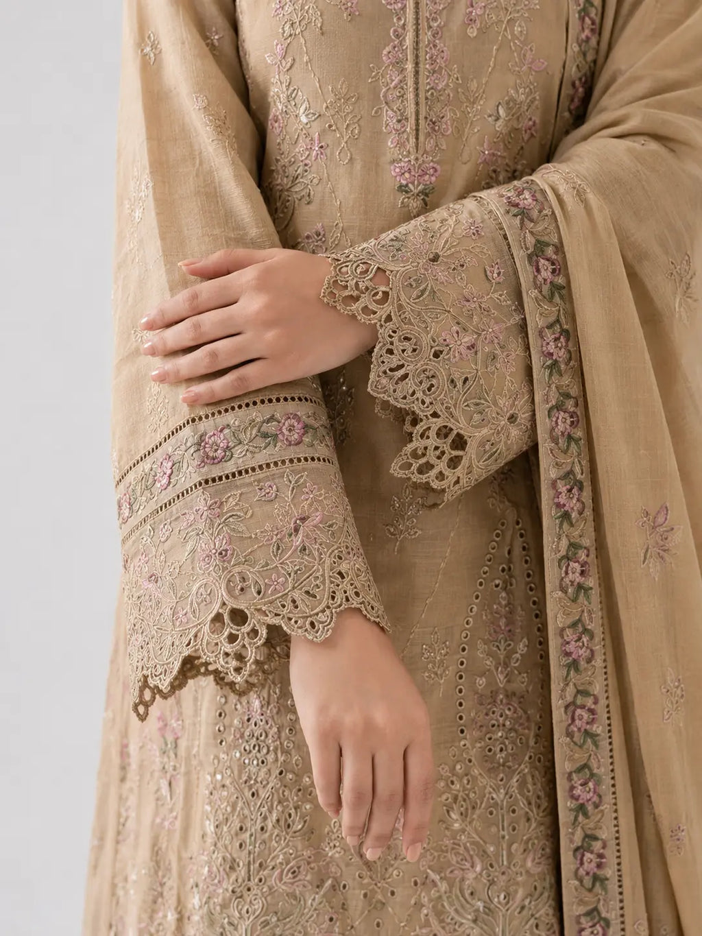 3 Piece - Embroidered Lawn Suit