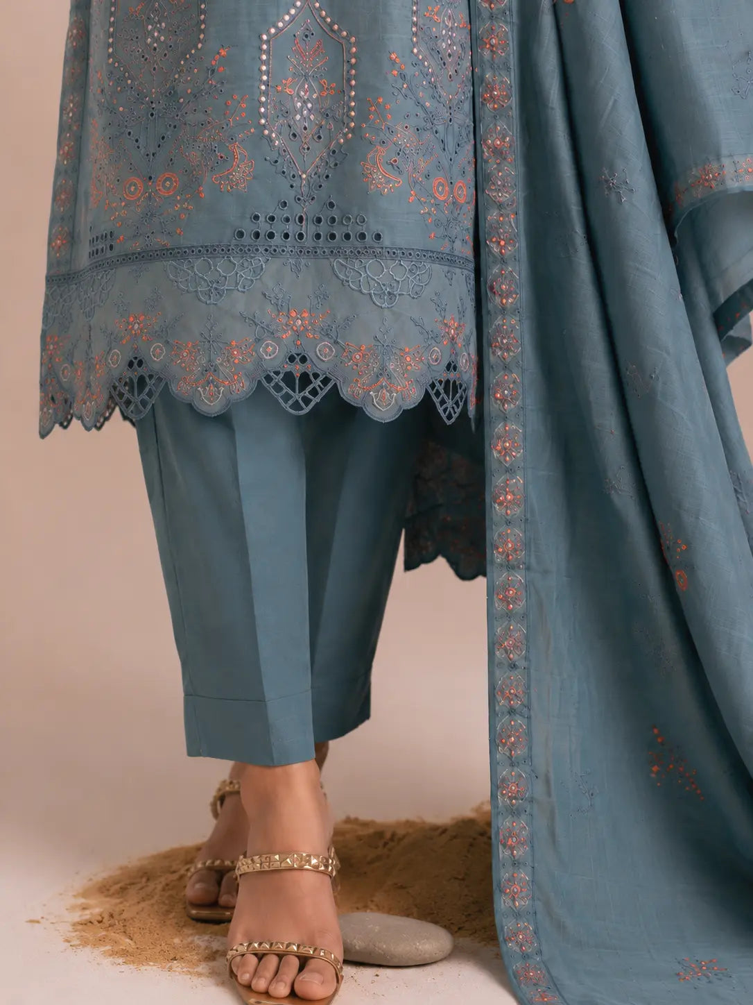 3 Piece - Embroidered Lawn Suit
