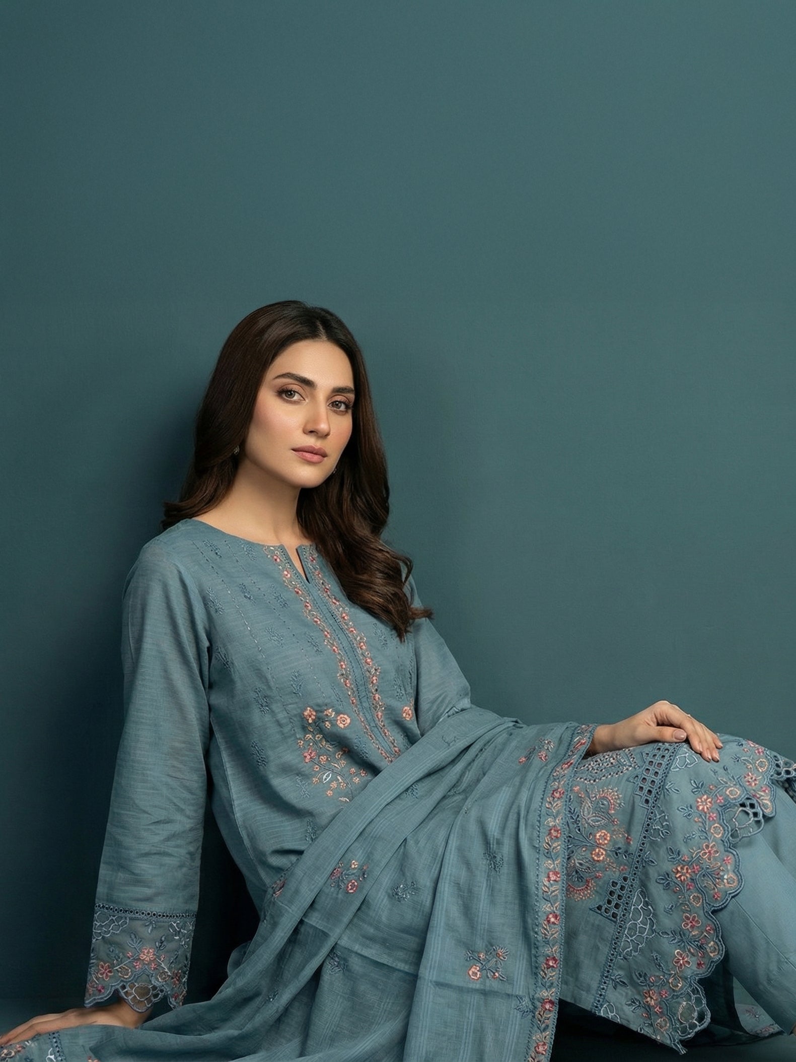 3 Piece - Embroidered Lawn Suit