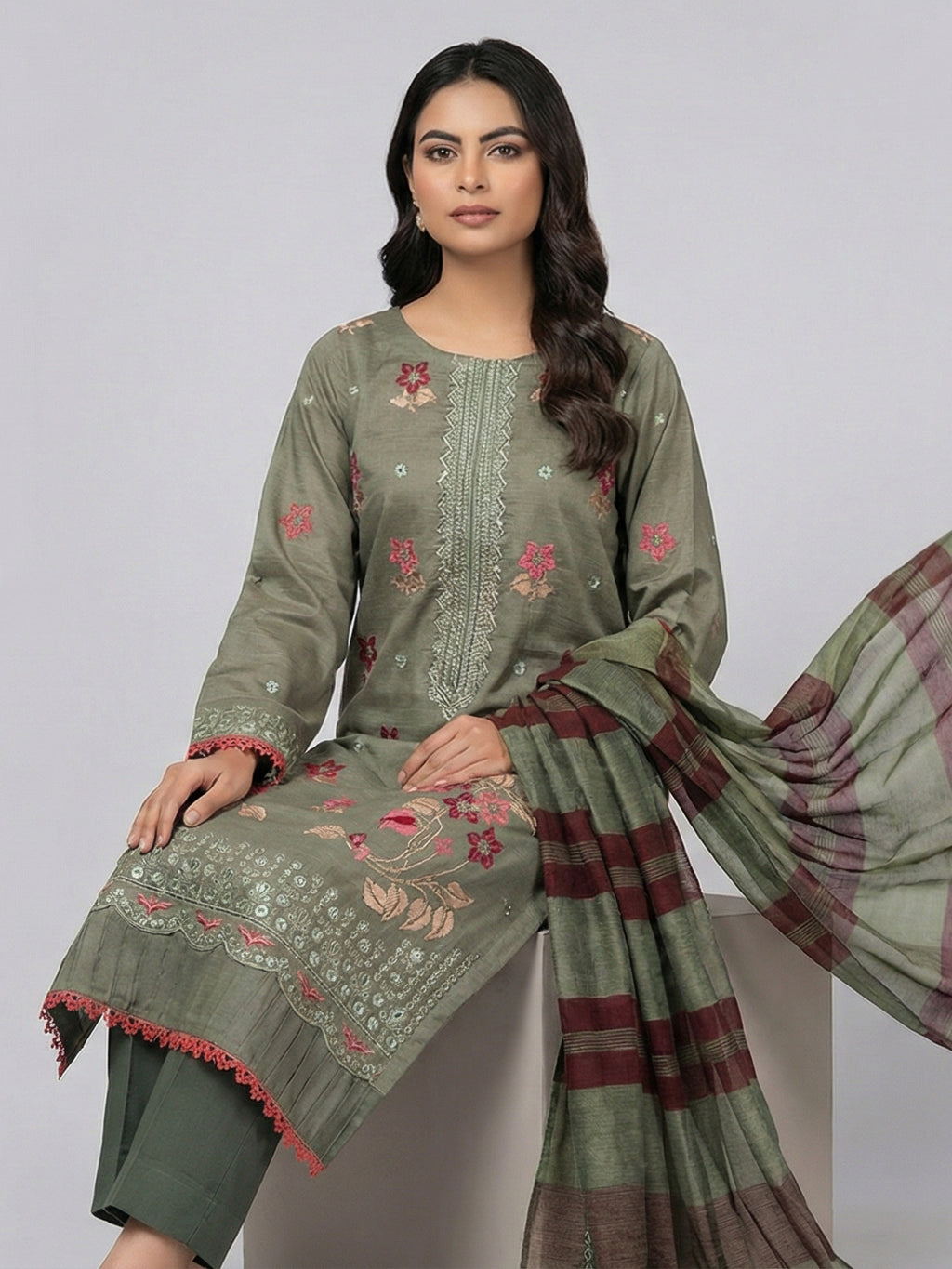 3 Piece - Embroidered Lawn Suit