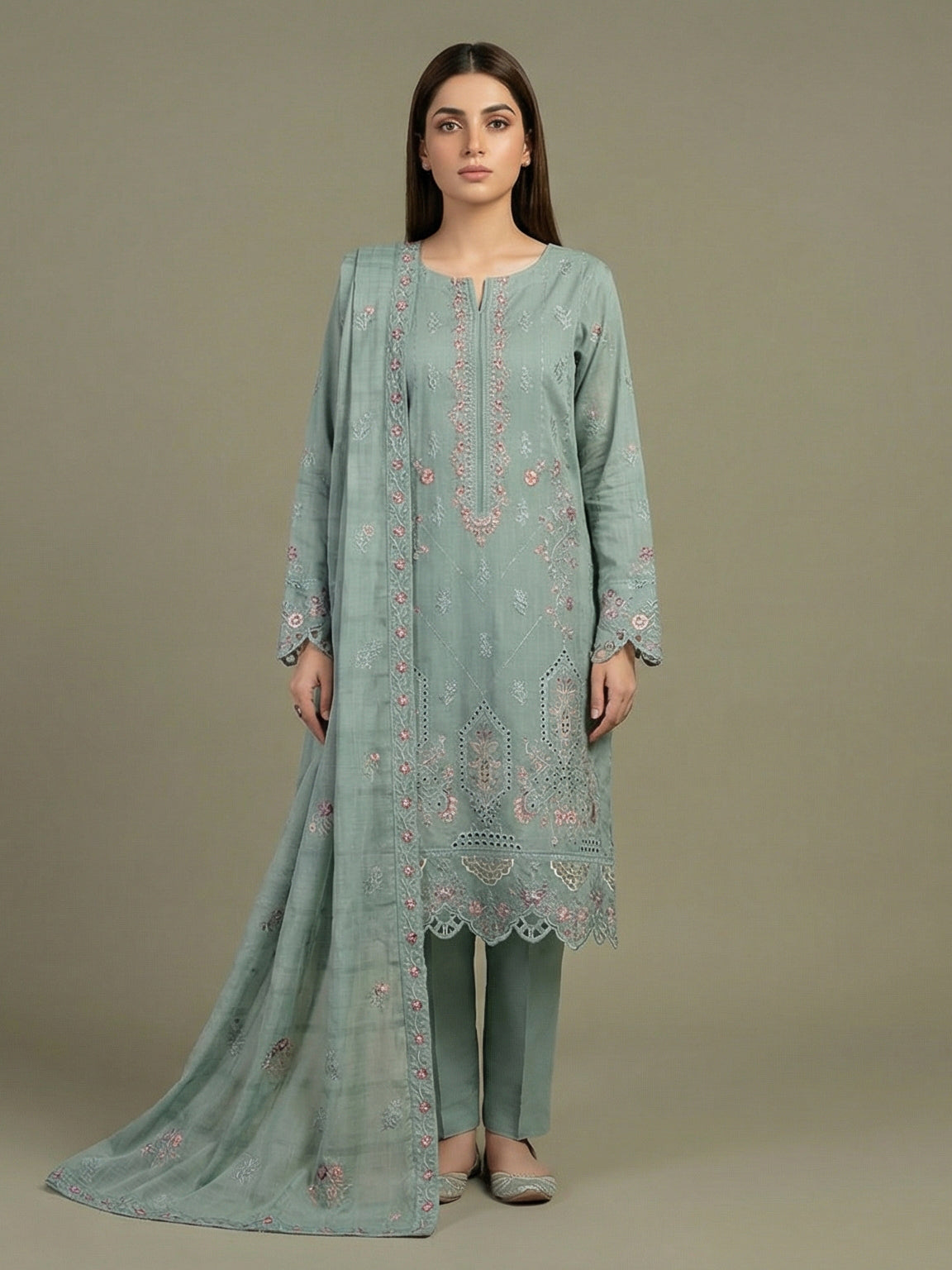 3 Piece - Embroidered Lawn Suit