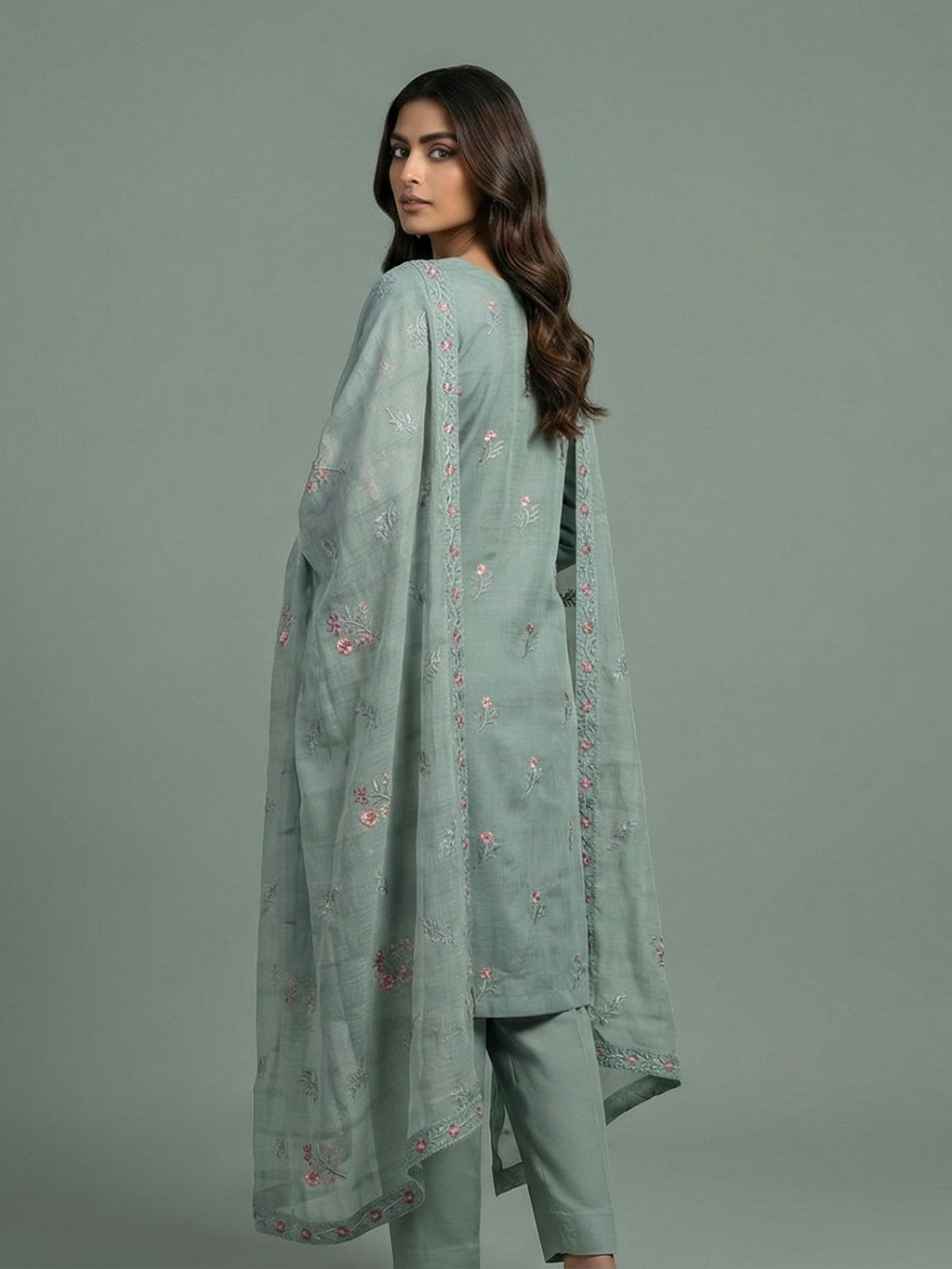 3 Piece - Embroidered Lawn Suit