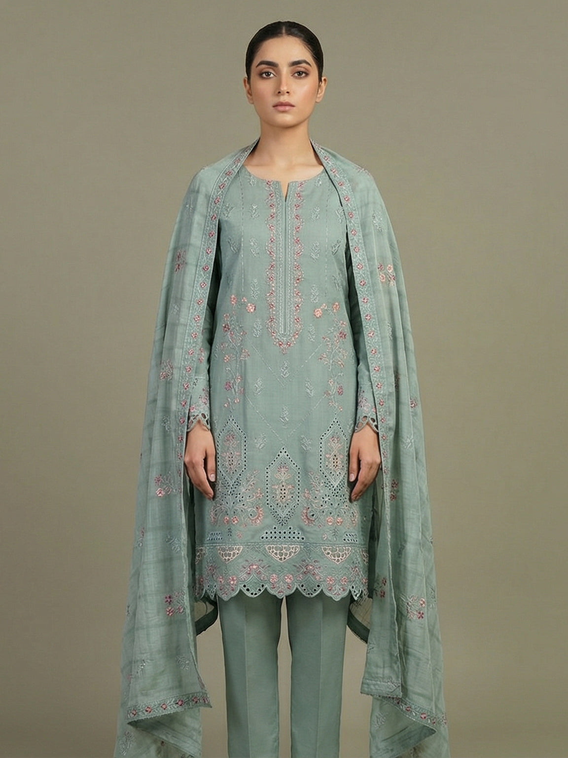 3 Piece - Embroidered Lawn Suit