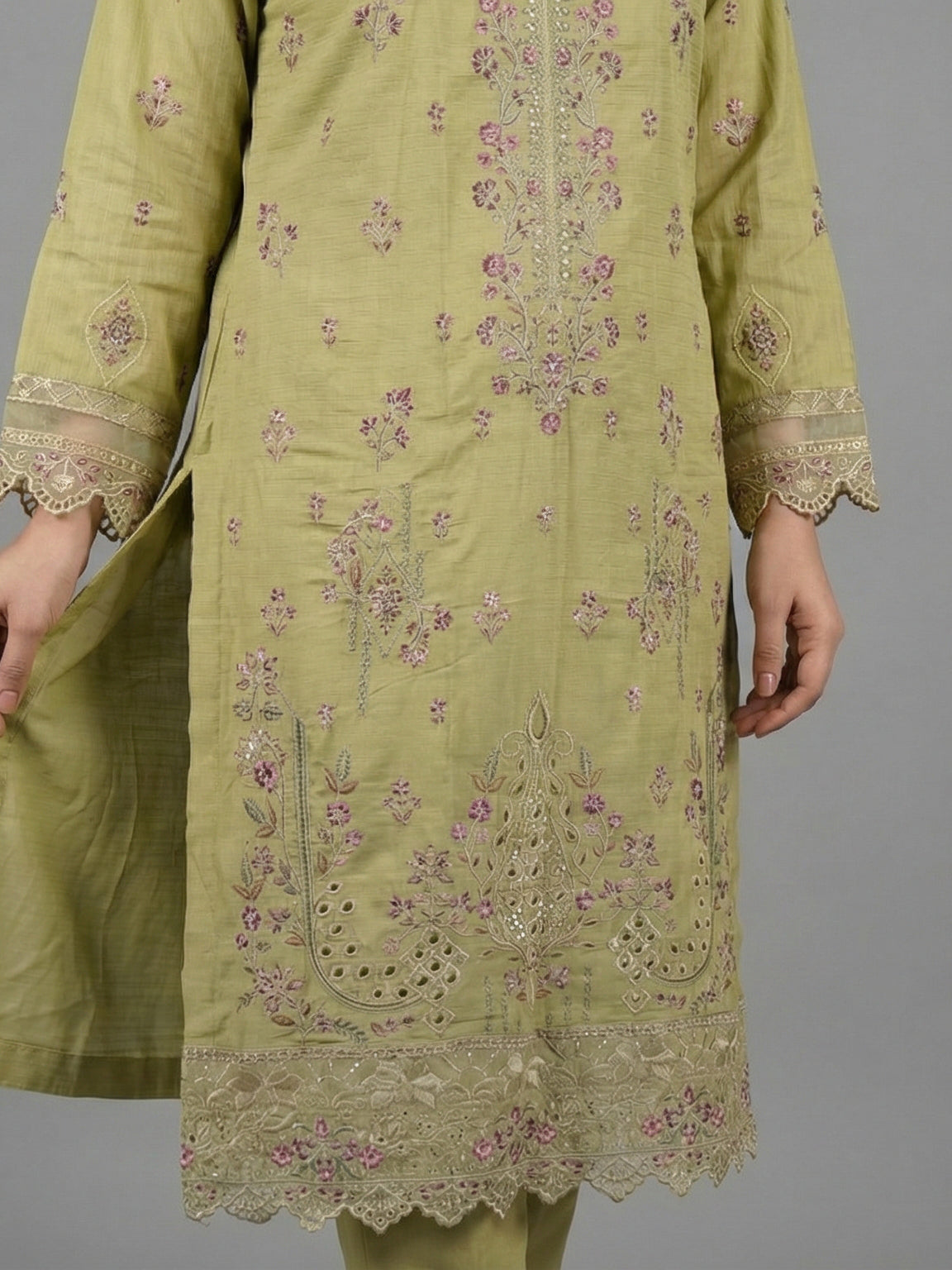 3 Piece - Embroidered Lawn Suit