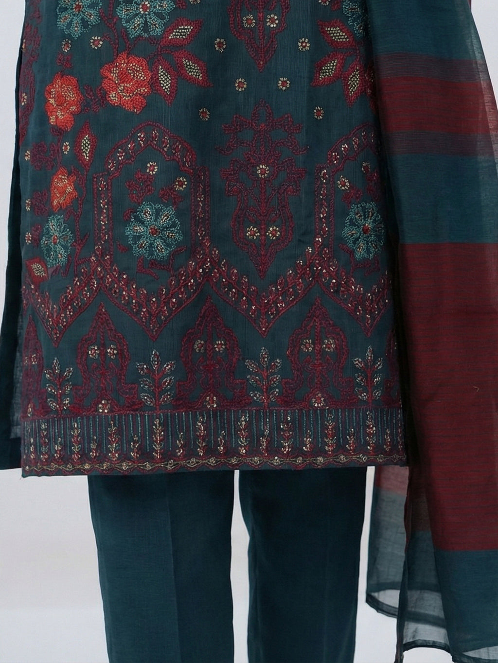 3 Piece - Embroidered Lawn Suit