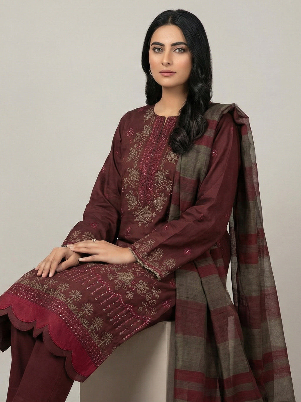 3 Piece - Embroidered Lawn Suit