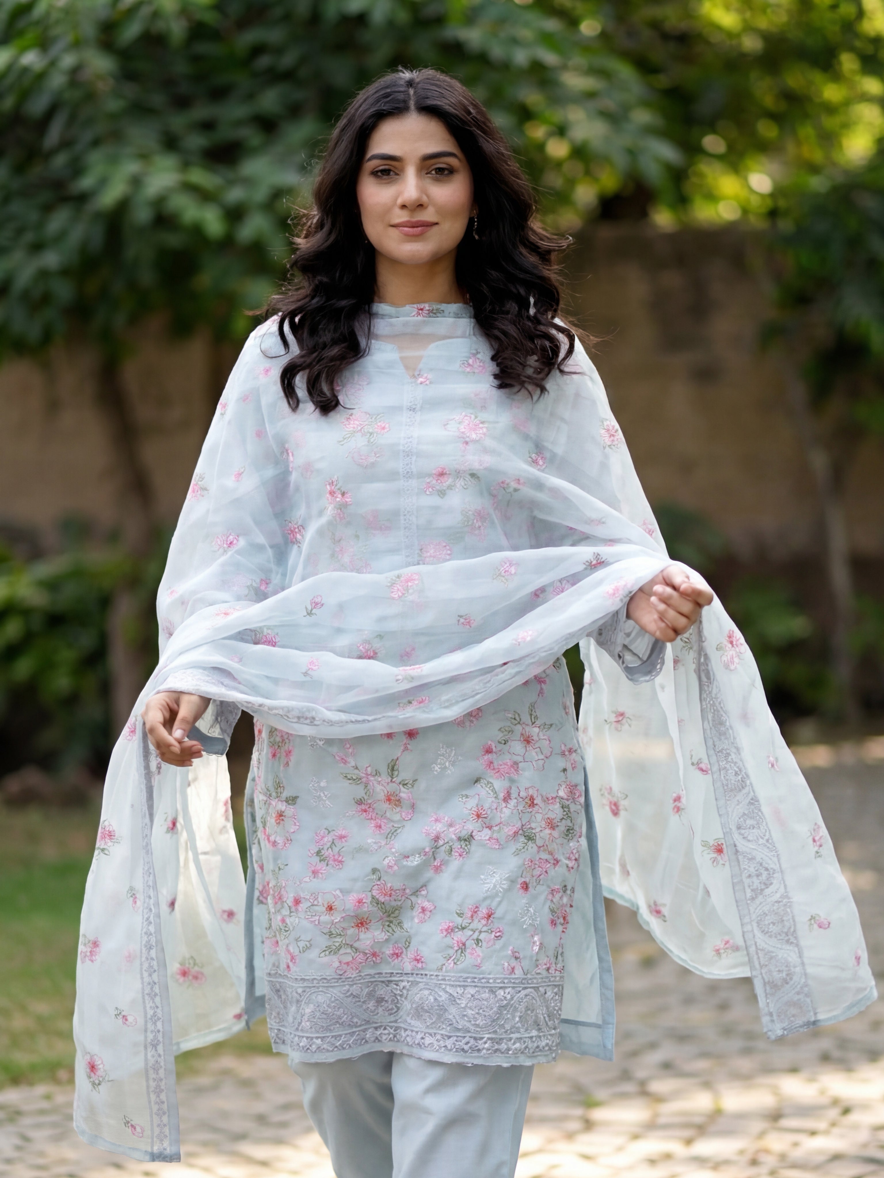 3 Piece - Embroidered Lawn Suit
