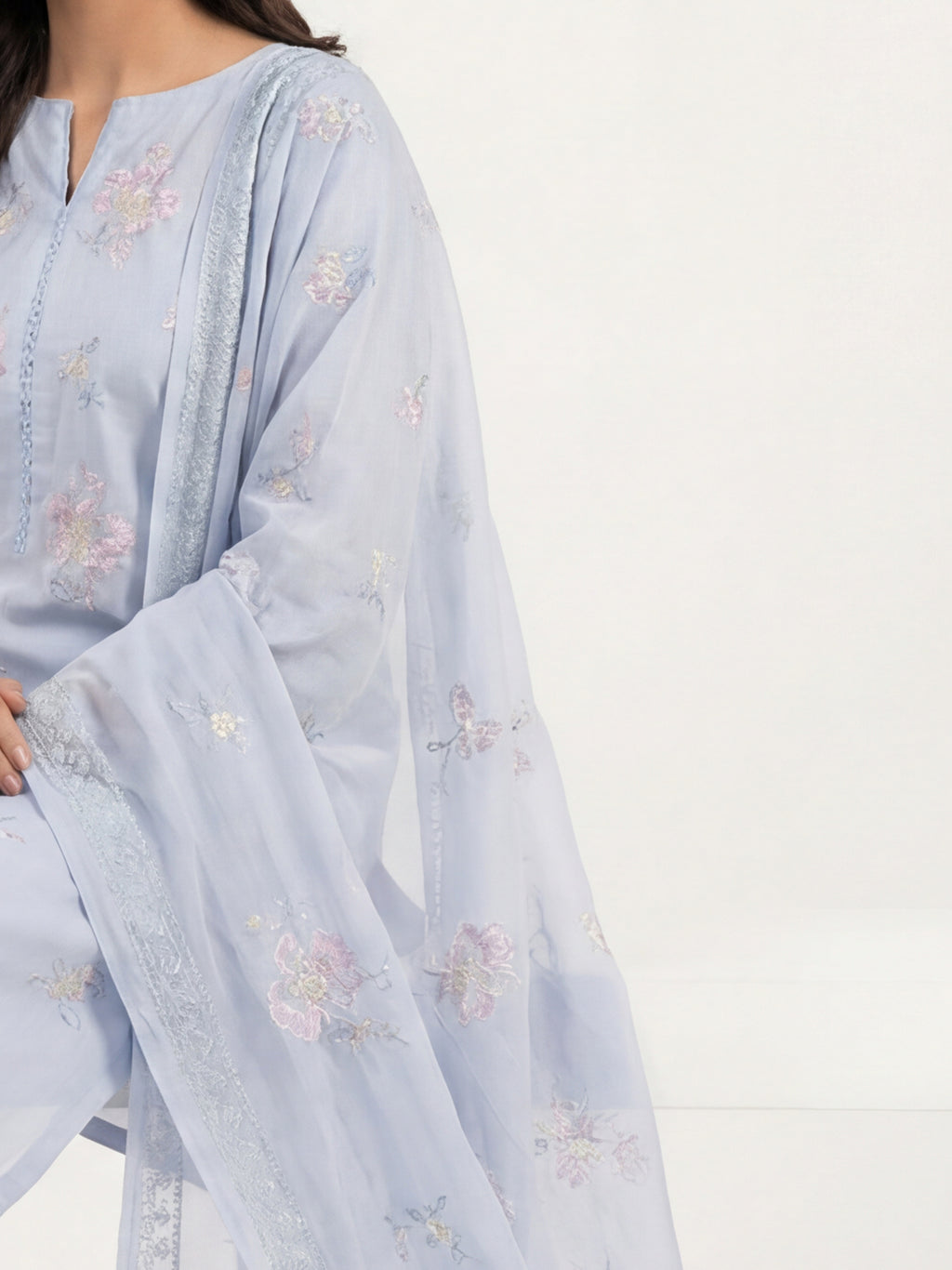 3 Piece - Embroidered Lawn Suit
