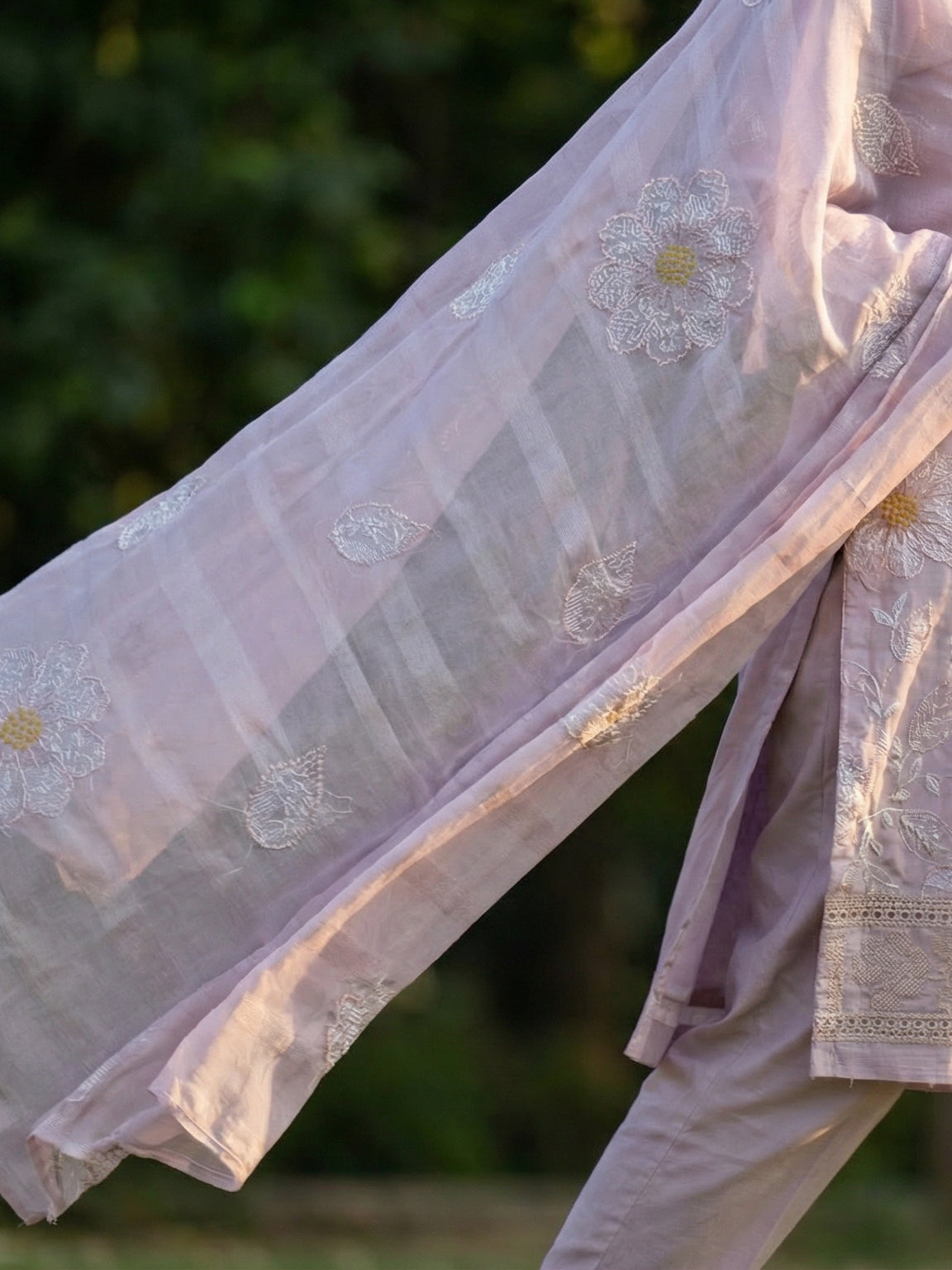 3 Piece - Embroidered Lawn Suit