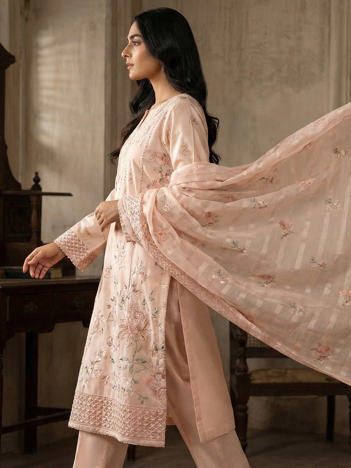 3 Piece - Embroidered Lawn Suit
