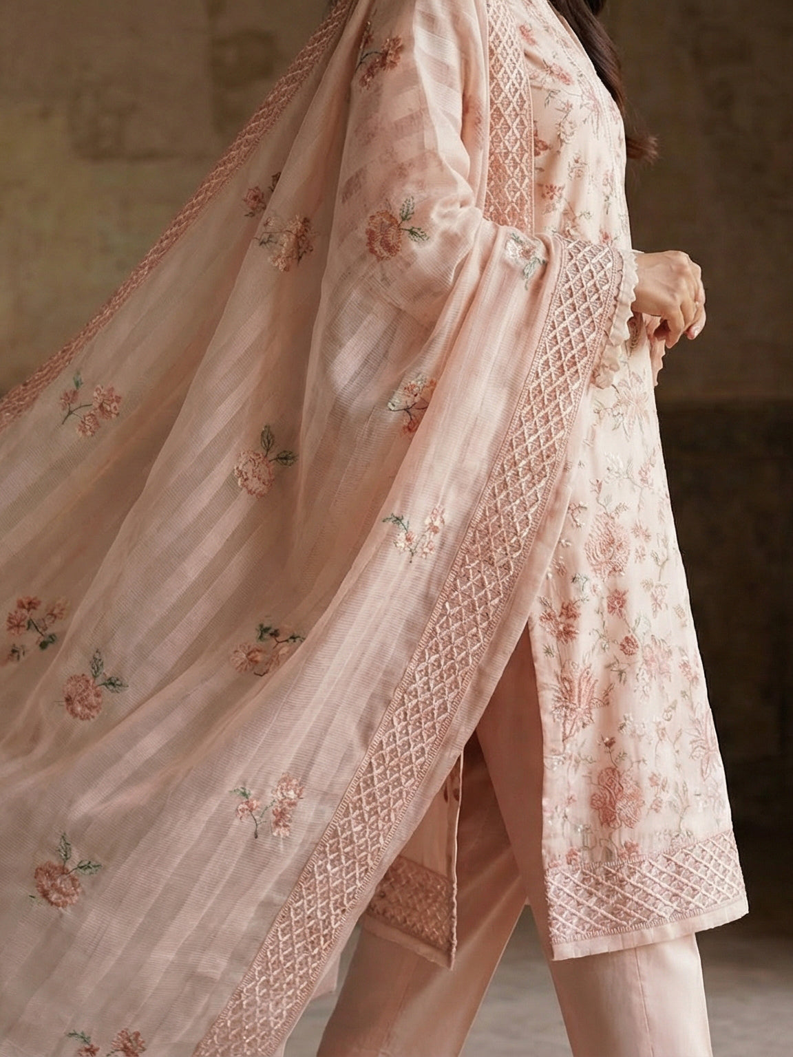 3 Piece - Embroidered Lawn Suit