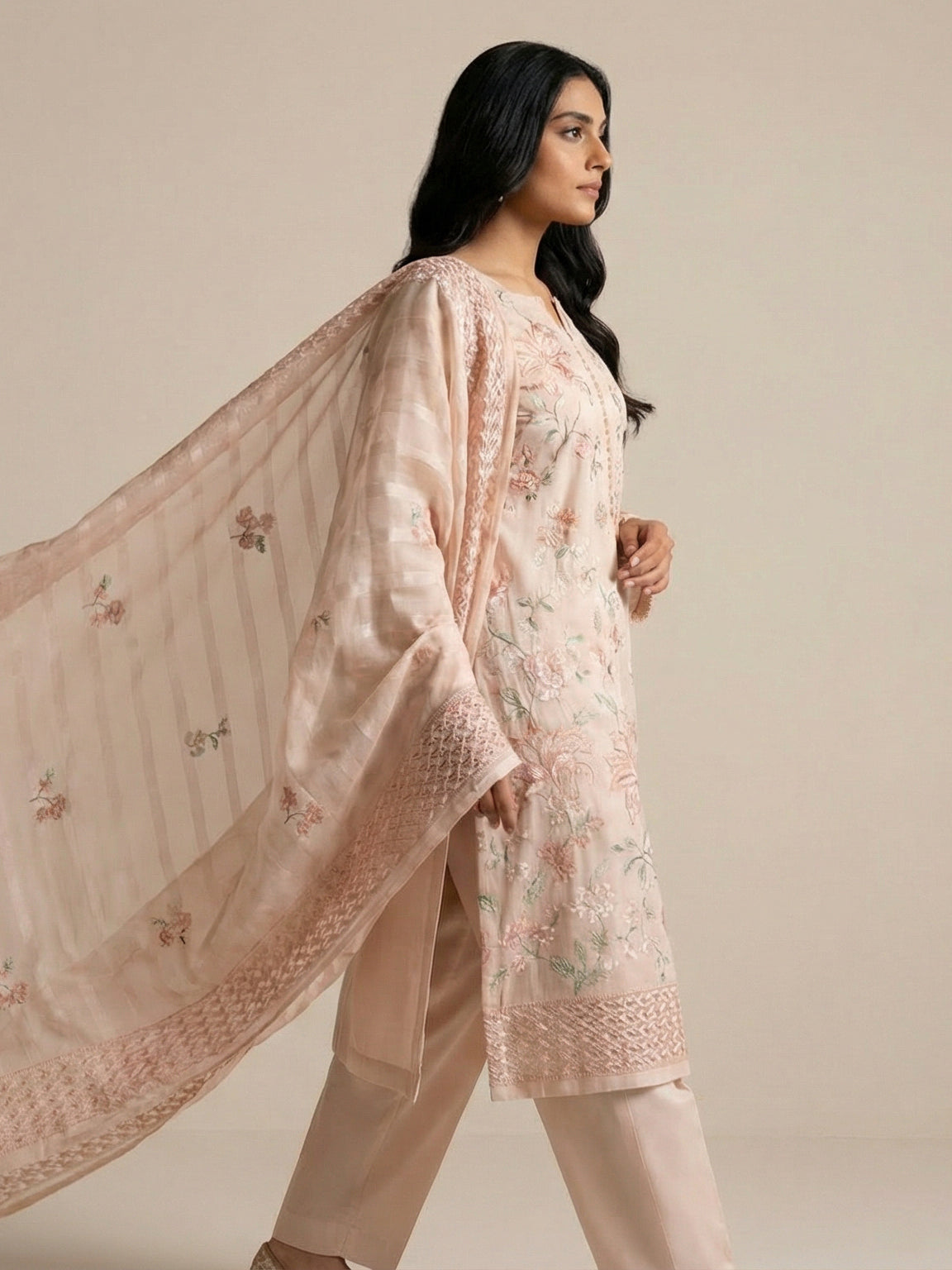 3 Piece - Embroidered Lawn Suit