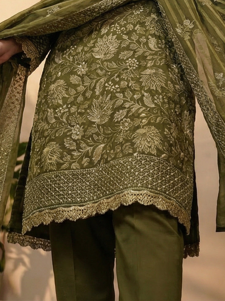 3 Piece - Embroidered Lawn Suit