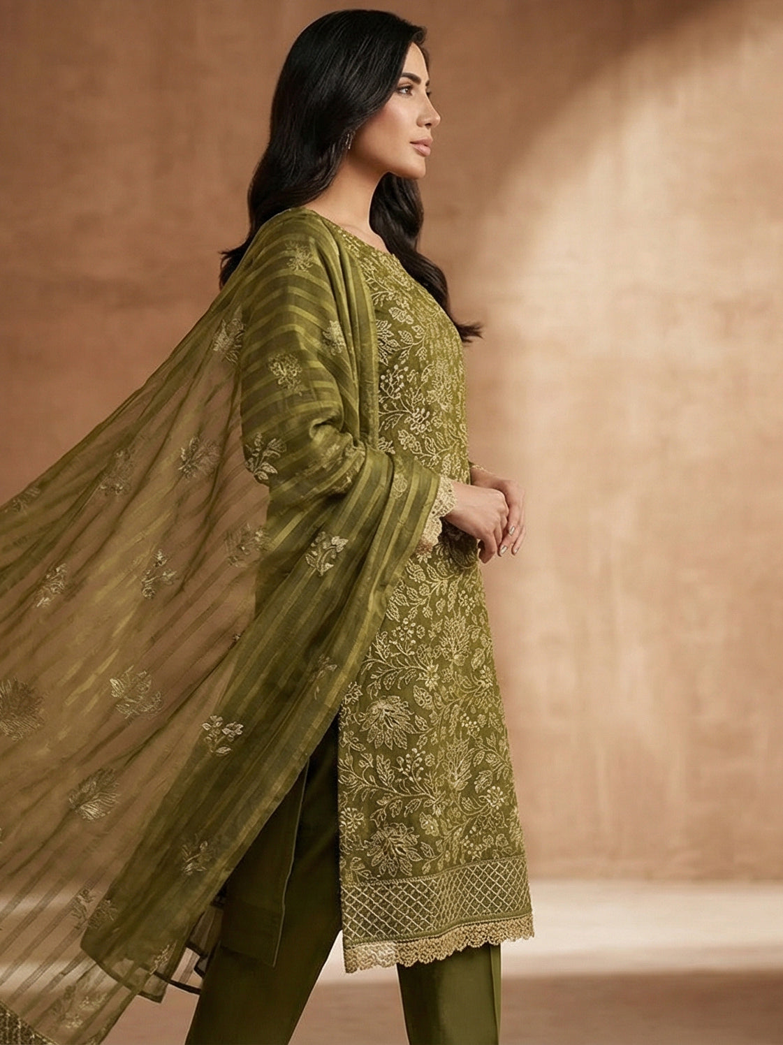3 Piece - Embroidered Lawn Suit