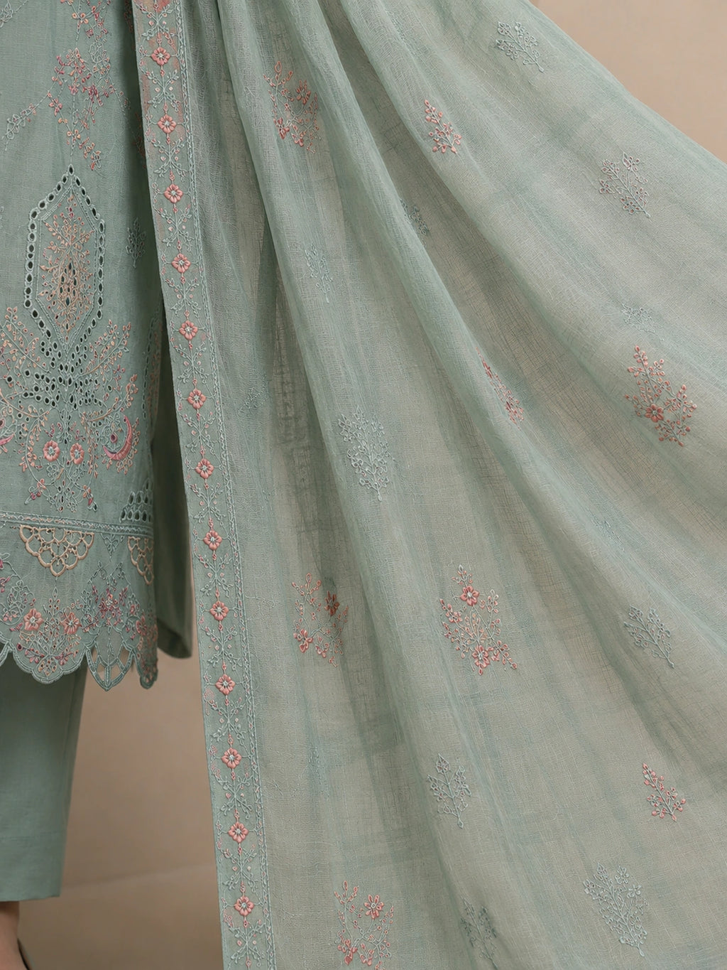 3 Piece - Embroidered Lawn Suit