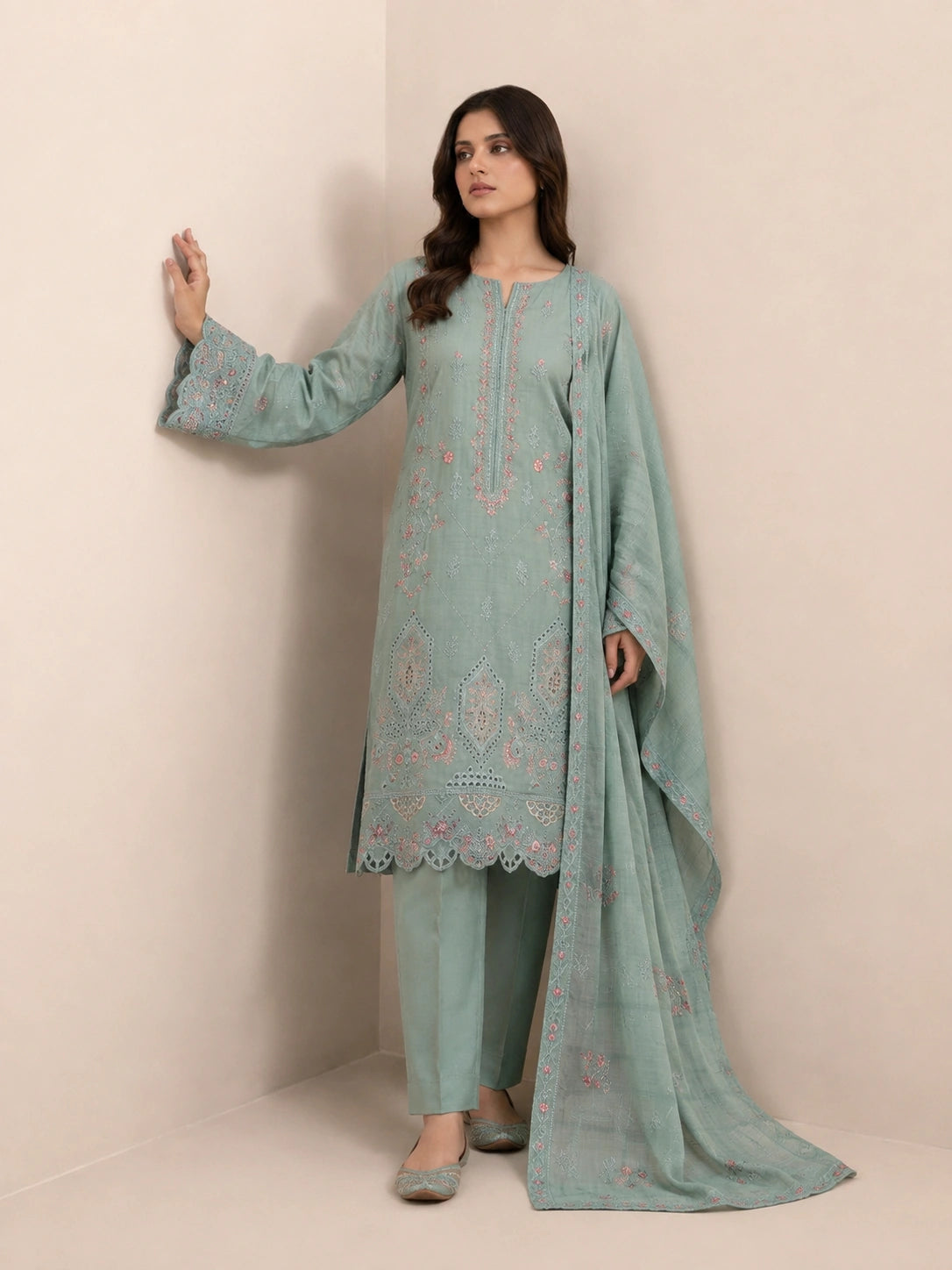 3 Piece - Embroidered Lawn Suit