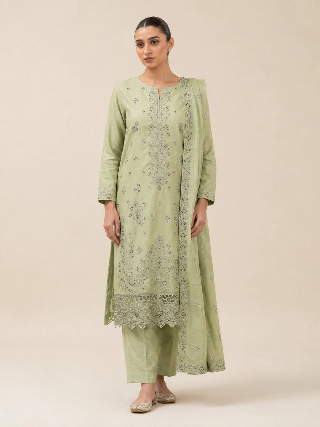 3 Piece - Embroidered Lawn Suit