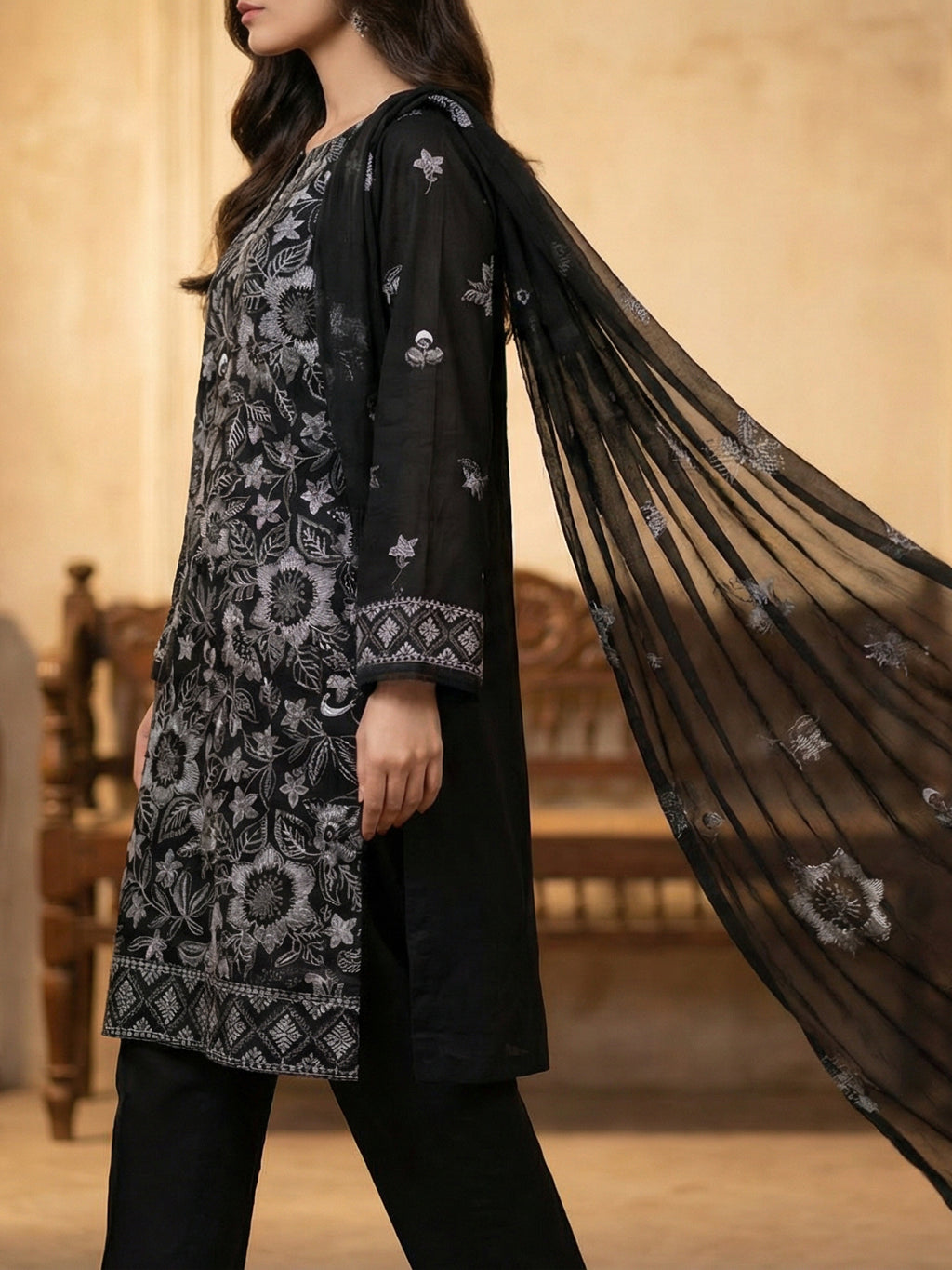 3 Piece - Embroidered Lawn Suit