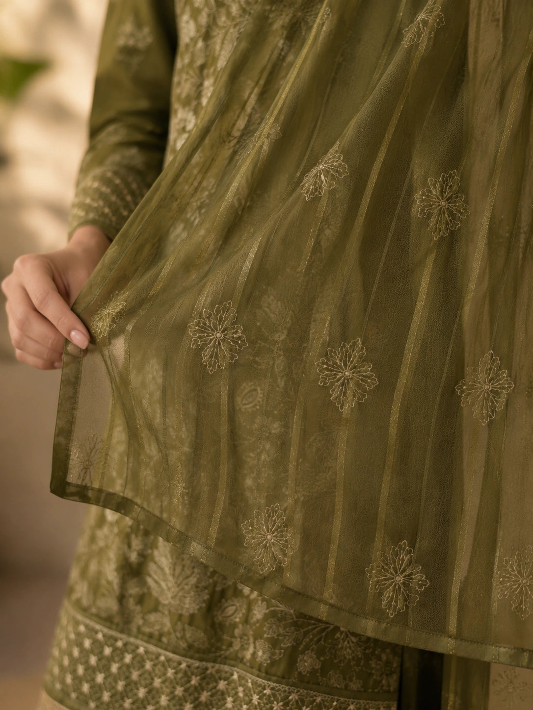 3 Piece - Embroidered Lawn Suit