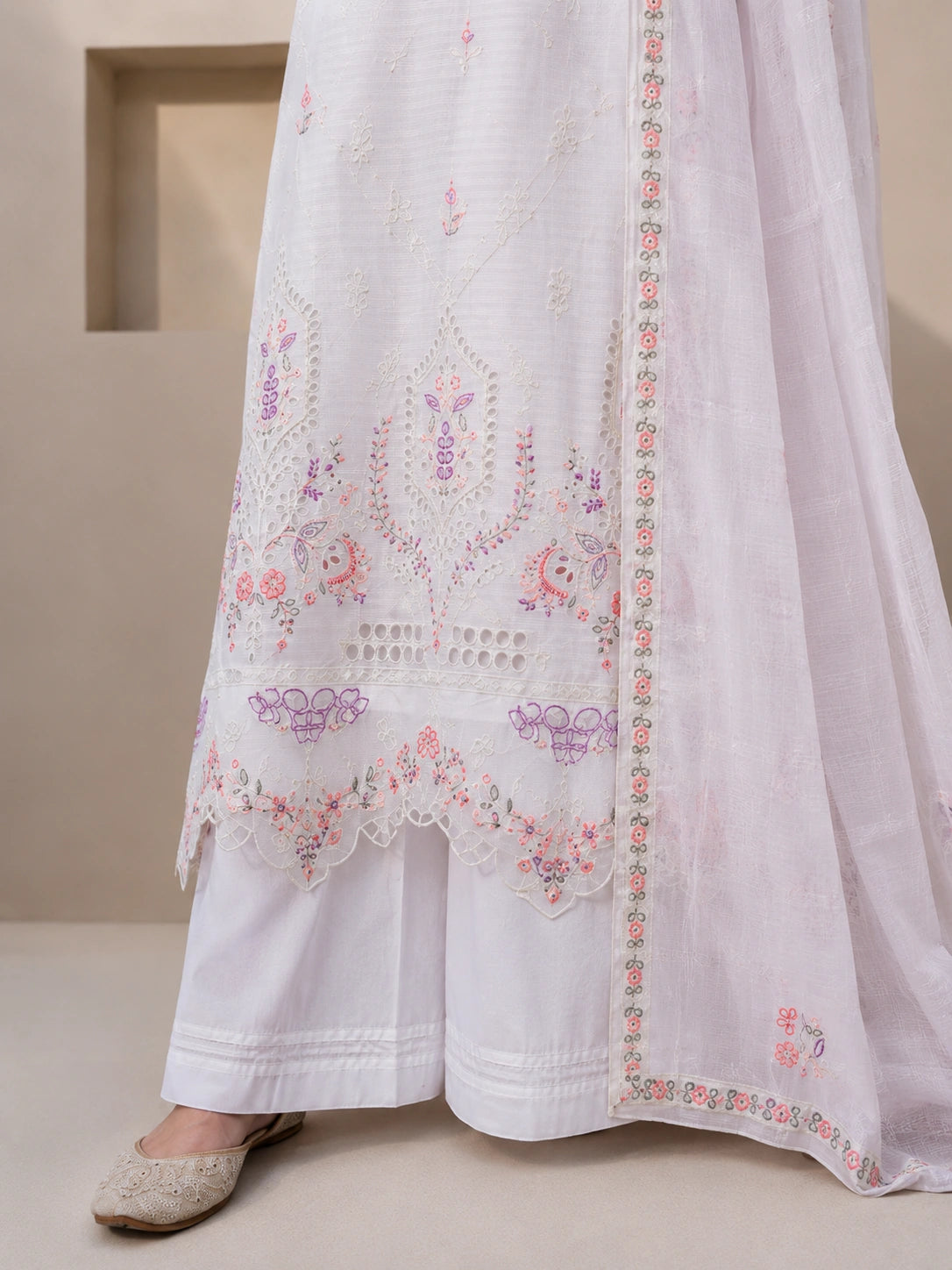 3 Piece - Embroidered Lawn Suit