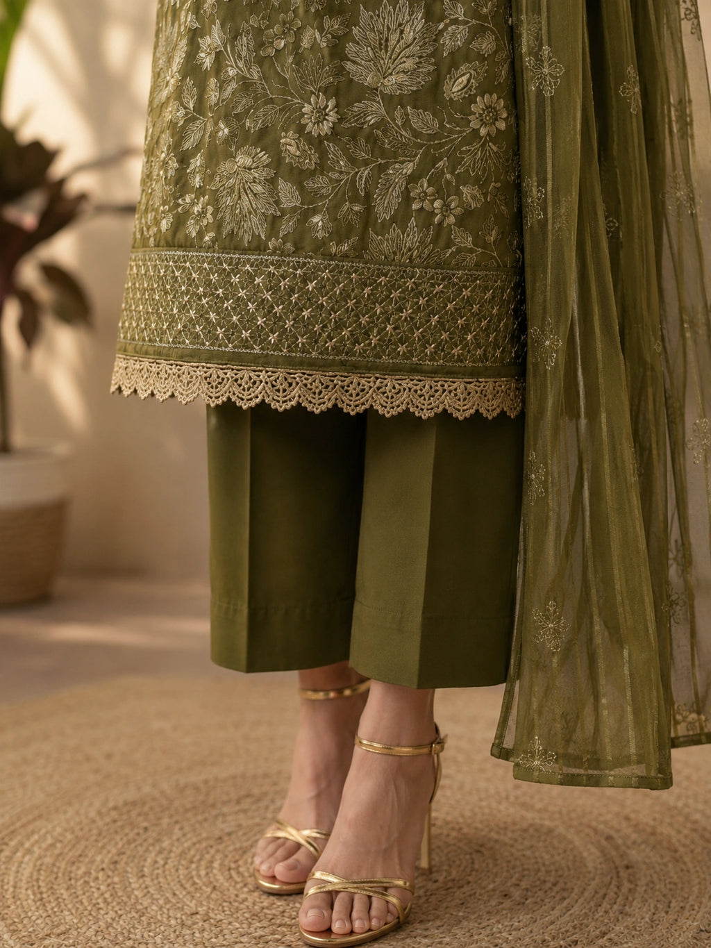 3 Piece - Embroidered Lawn Suit