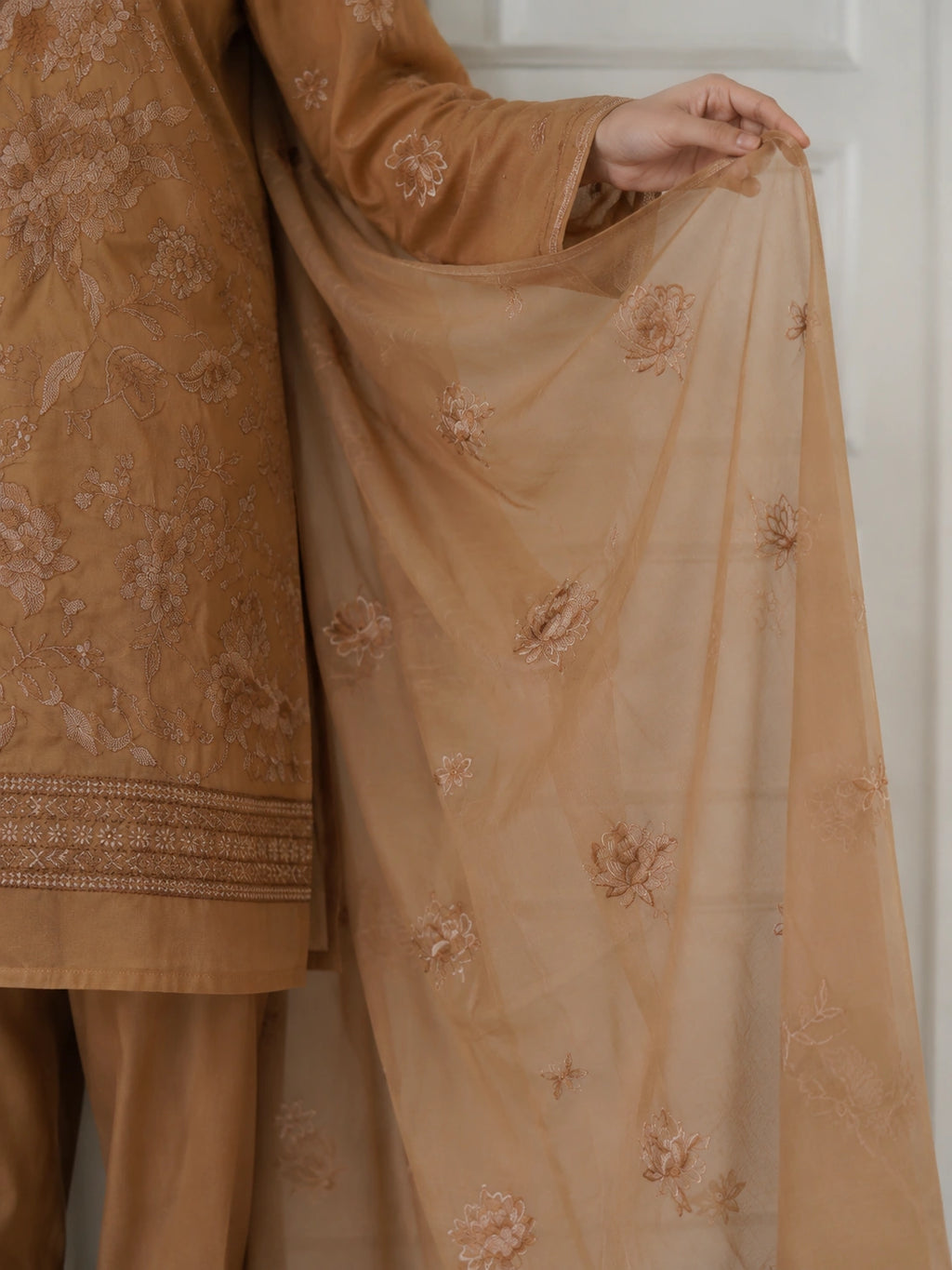 3 Piece - Embroidered Lawn Suit