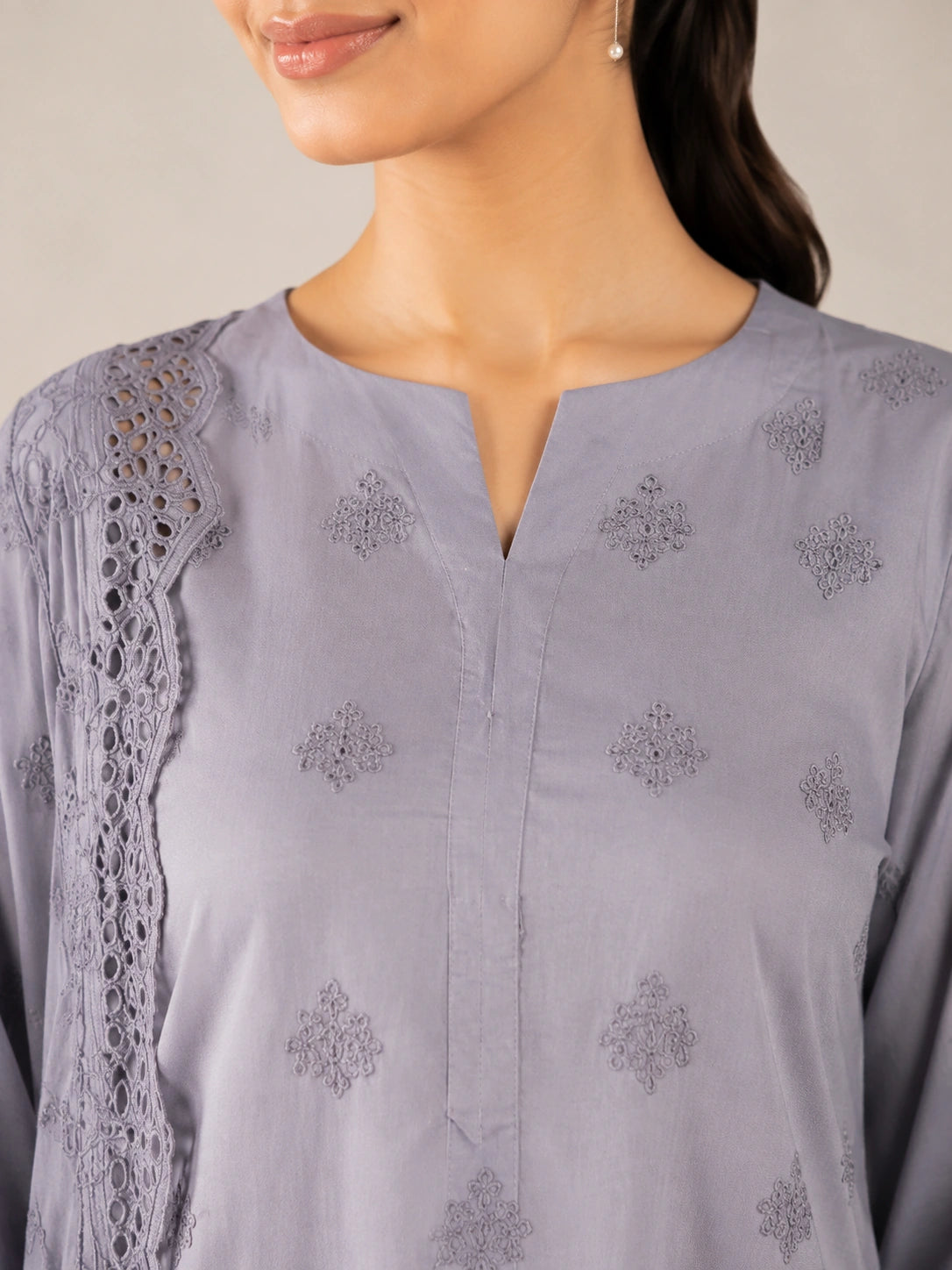 3 Piece - Embroidered Lawn Suit