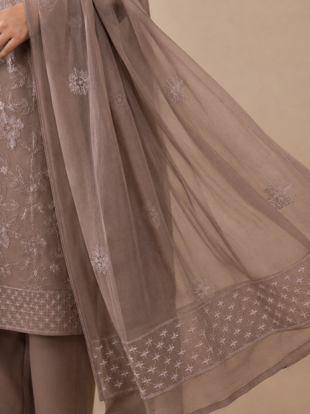 3 Piece - Embroidered Lawn Suit