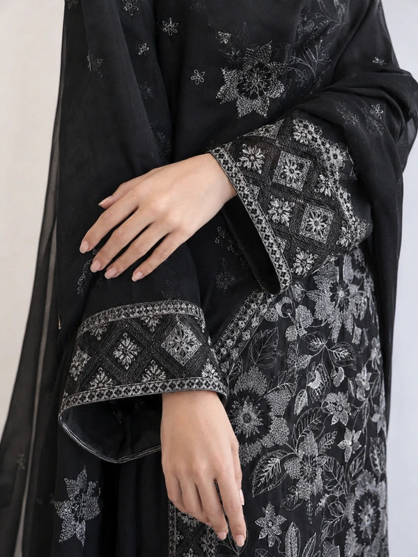 3 Piece - Embroidered Lawn Suit
