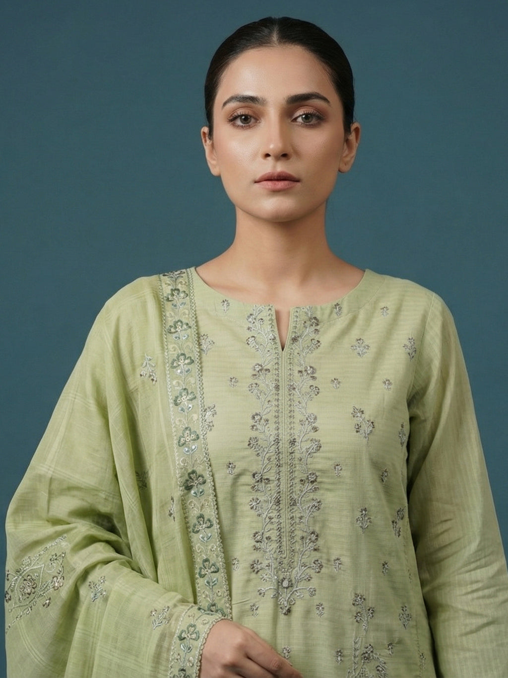 3 Piece - Embroidered Lawn Suit