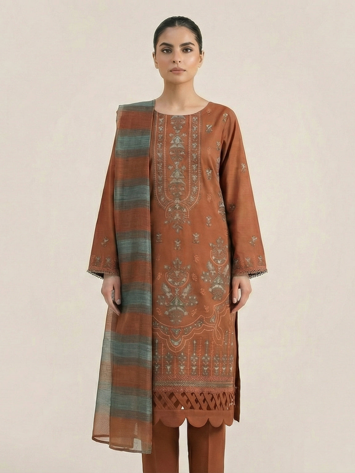 3 Piece - Embroidered Lawn Suit
