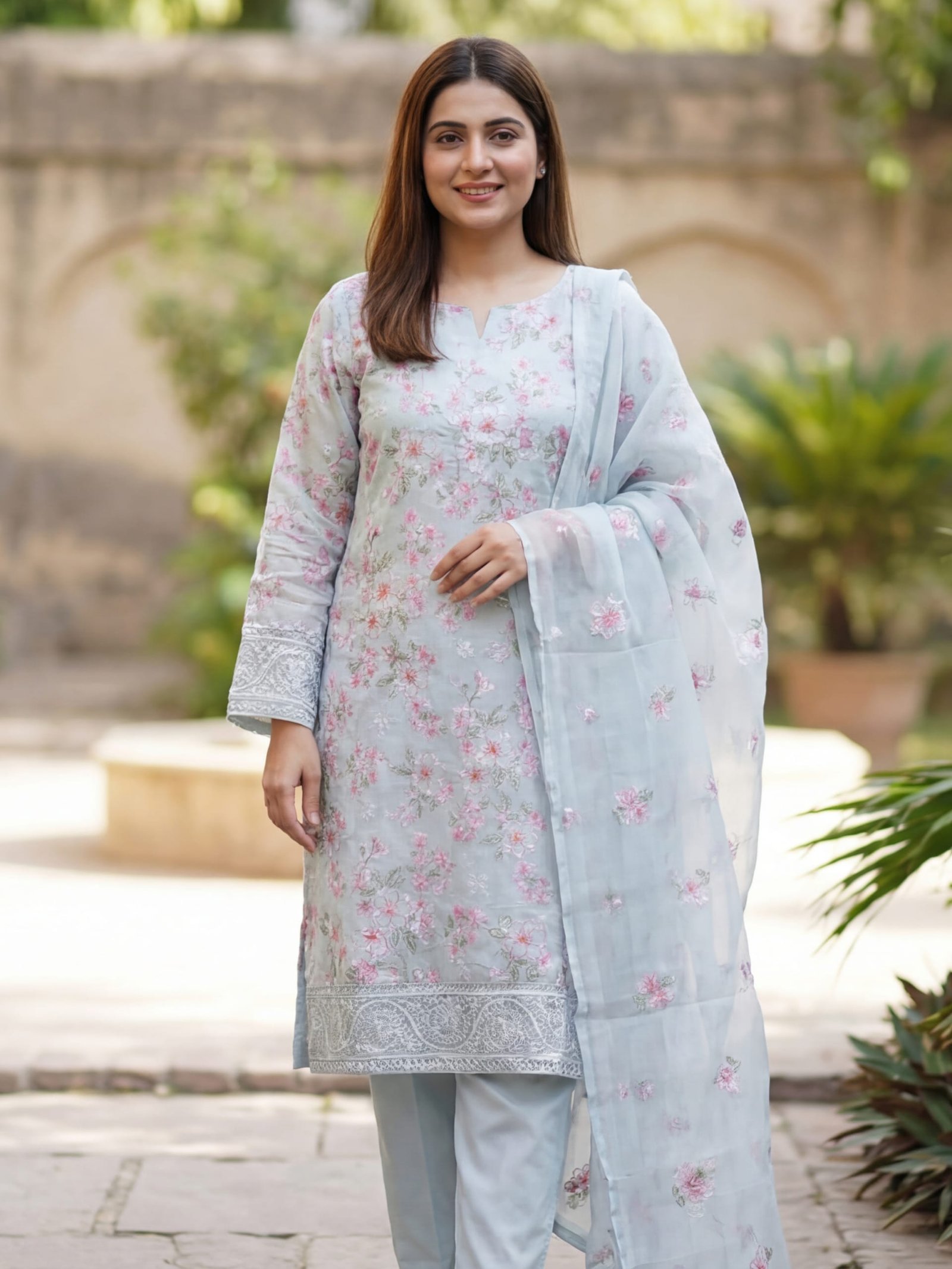 embroidered lawn 3 piece