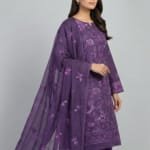 embroidered lawn 3 piece