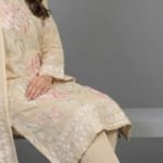 embroidered lawn 3 piece